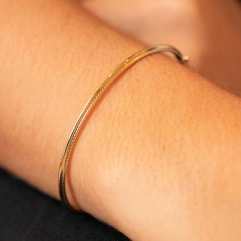 9ct Yellow Gold 6mm Patterned-Edge Bangle
