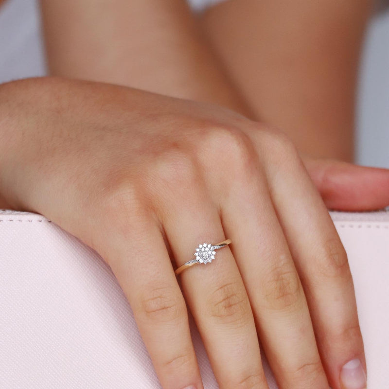 Cluster Ring with 0.15ct Diamonds in 9K Yellow Gold