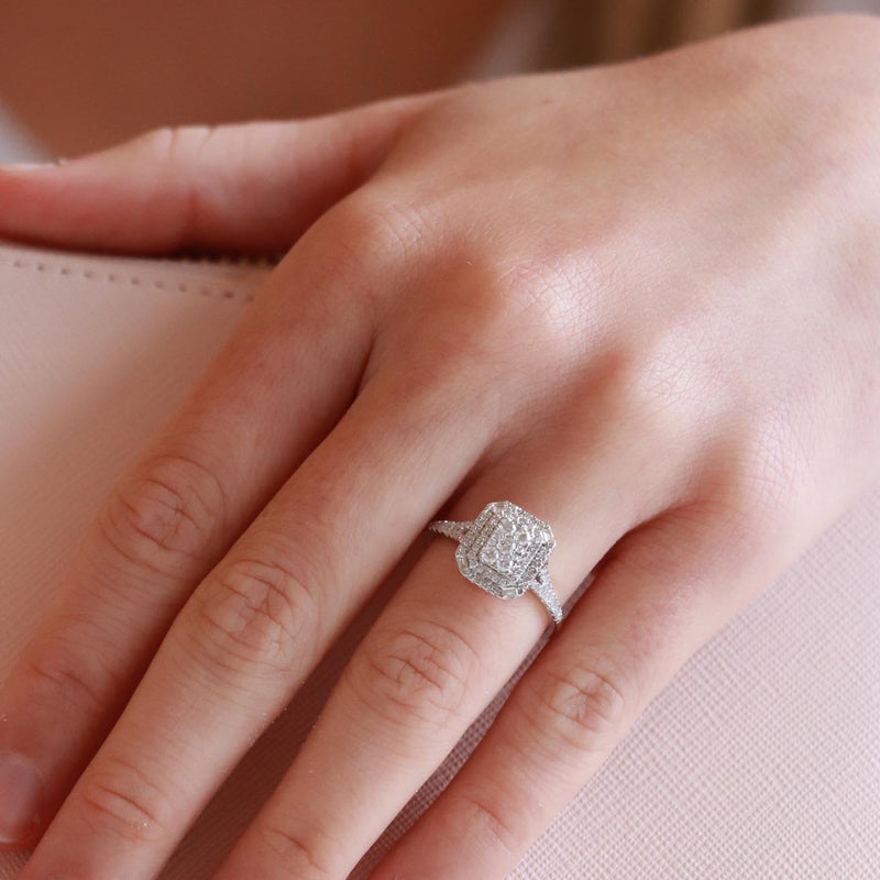 Cluster Ring with 0.5ct Diamonds in 9K White Gold